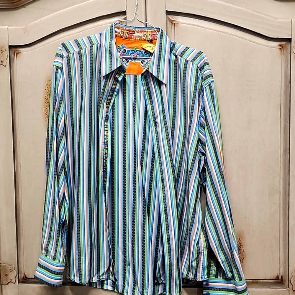 Long sleeve button up shirt